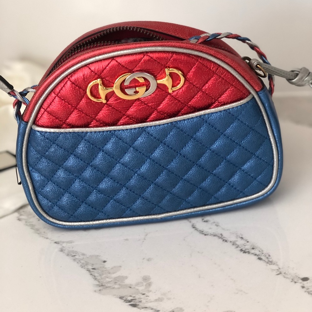 🥰soldGUCCI Laminated Trapuntata Bag Red Blue